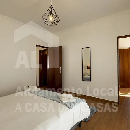 White House By Acasadascasas Mafra